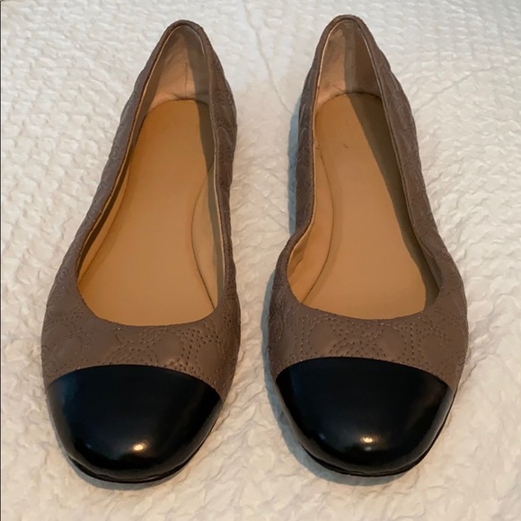 Ann Taylor Cap Toe Flat - Picture 4 of 6
